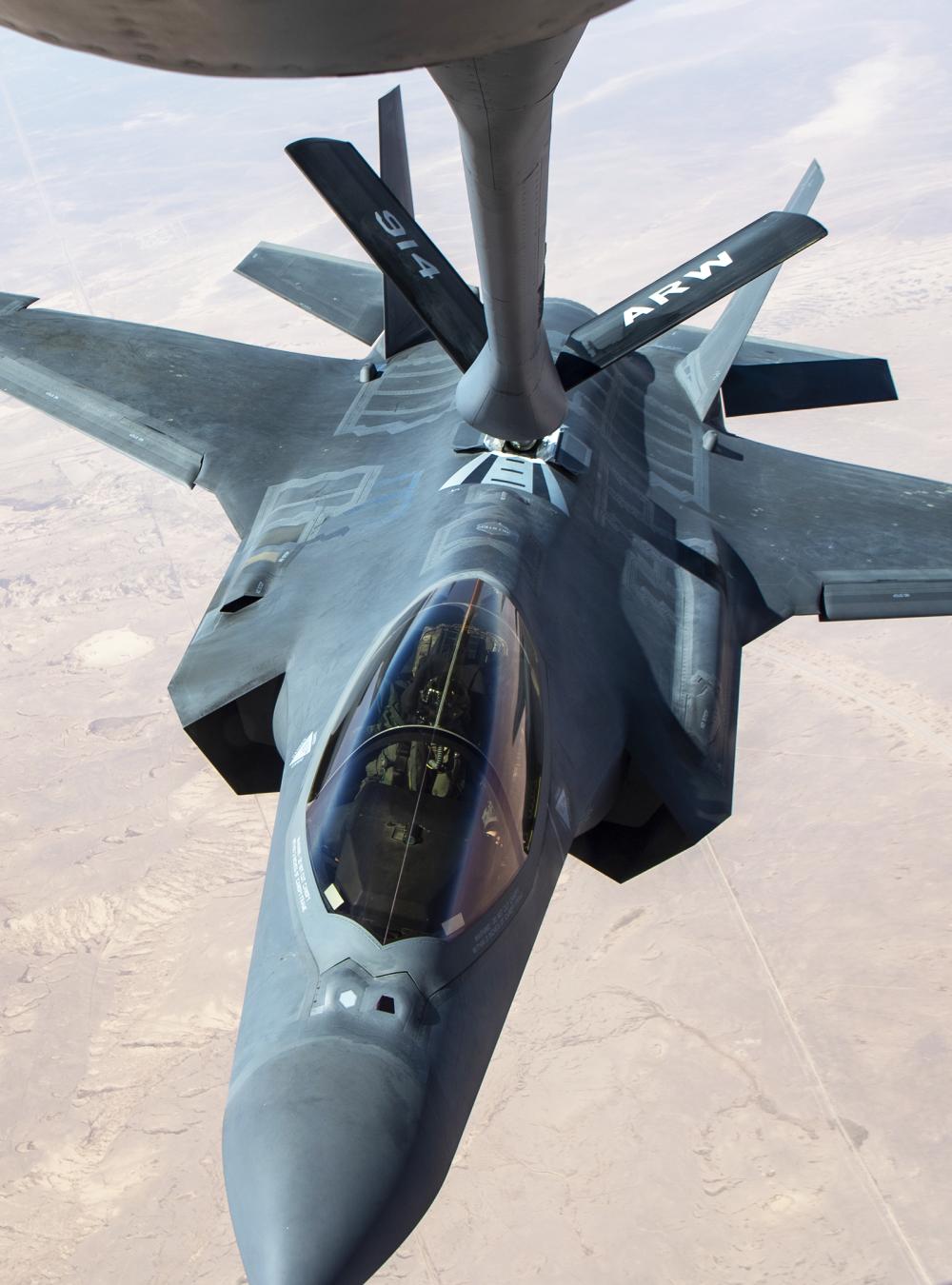 U.S. Air Force F35 refueling
