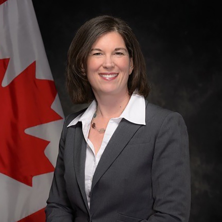 Photo of Joanna Lostracco